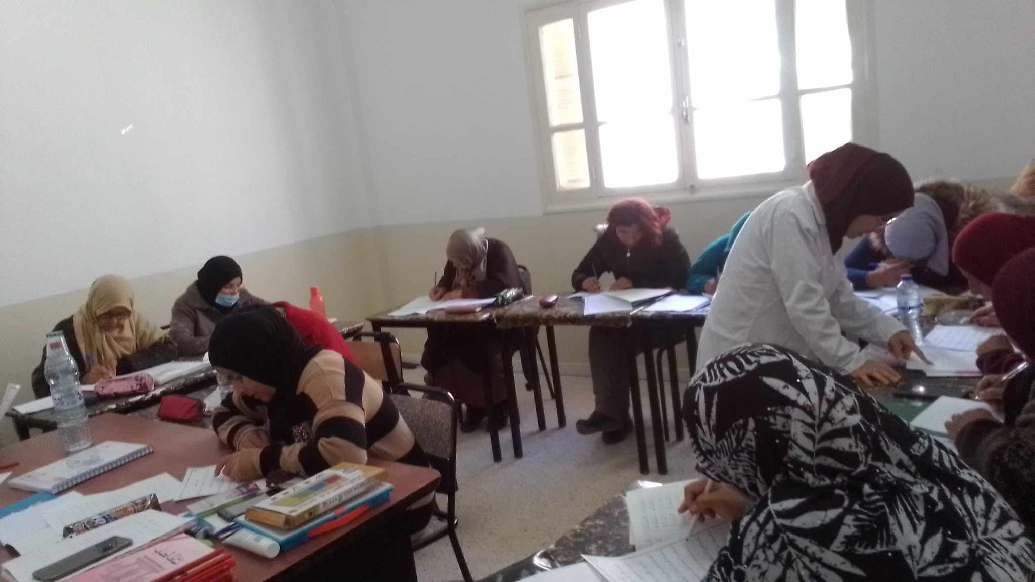 ملفات "الصباح": مليونا أمي و100 ألف منقطع عن الدراسة سنويا.. هل انهارت منظومتنا التربوية؟